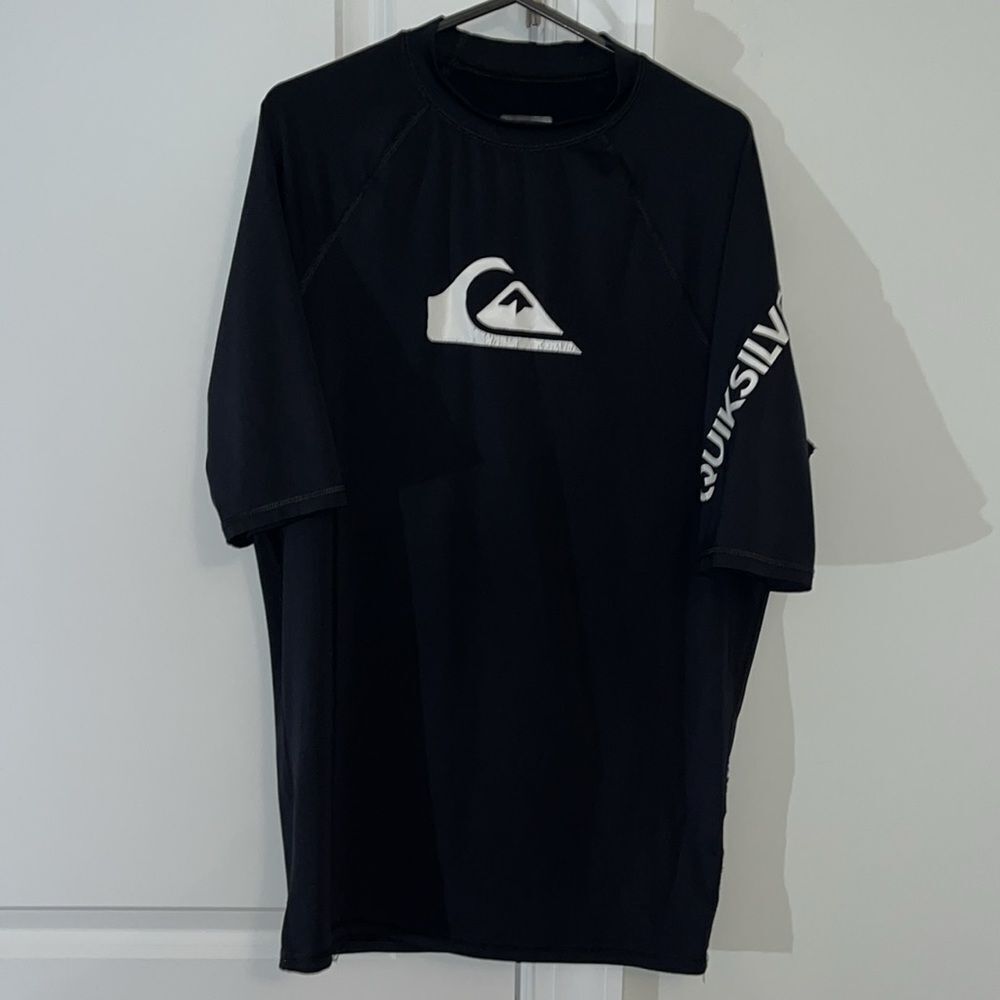 Black White Quiksilver water men’s surf board rashie rash guard surfing shirt L
